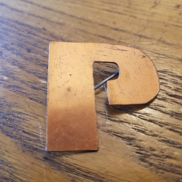 Vintage Brass and Bedazzled Brooches (Multiple Options) - Picture 16 of 16